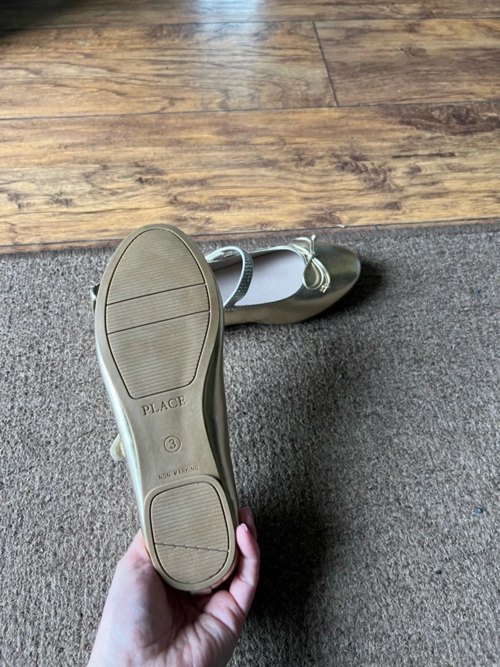 The children’s place Girls' Gold Mary Jane Ballet Flats with Bow size 3